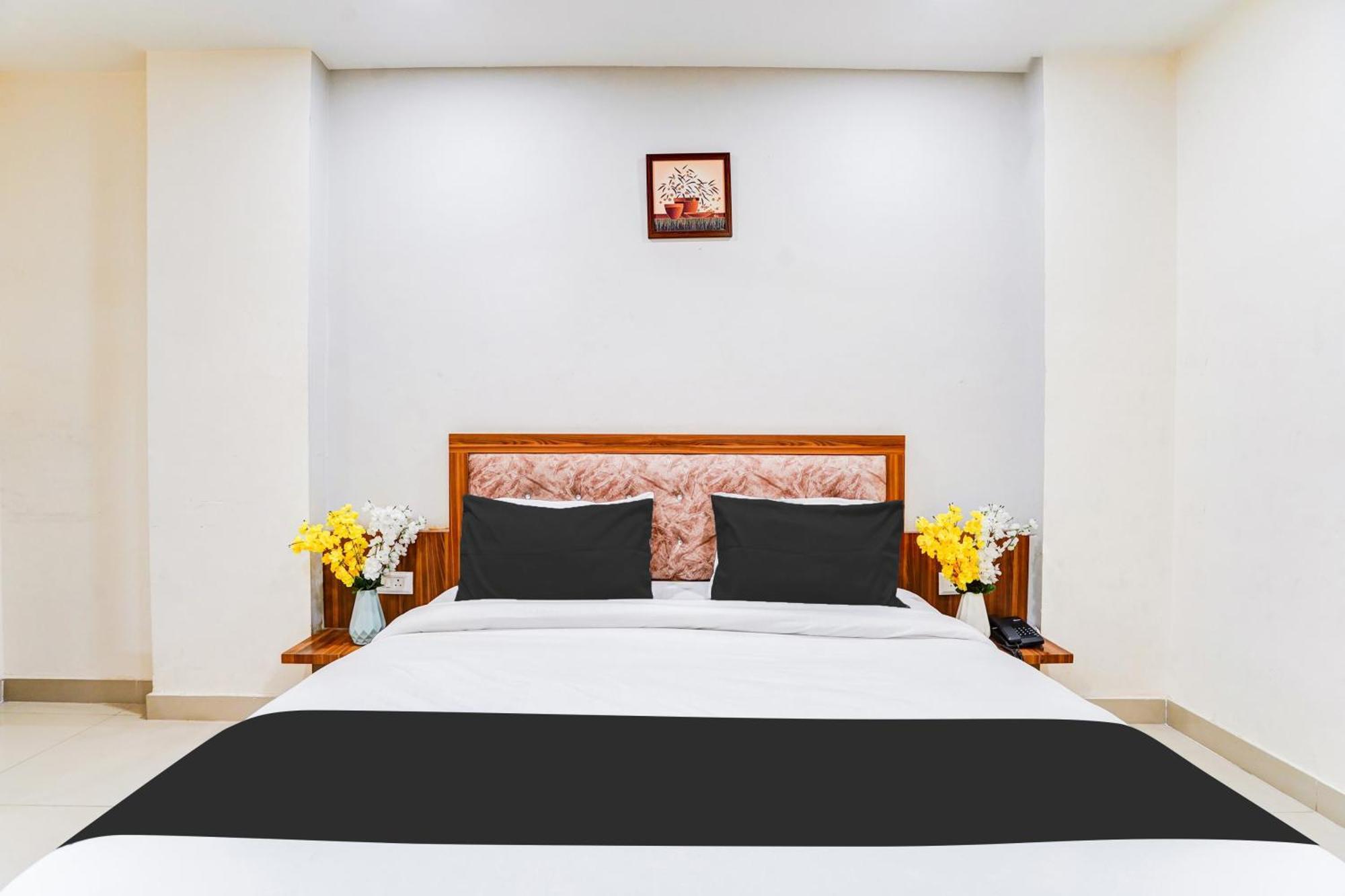 Super Collection O Sector 104 Noida Hotell Eksteriør bilde
